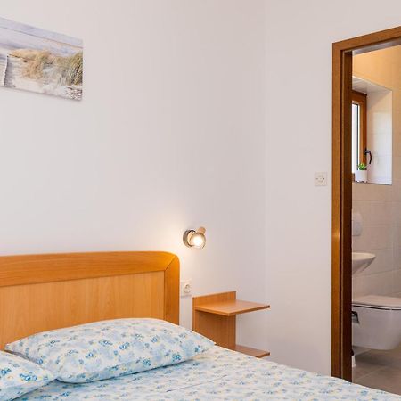 Apartmani Pina Krk Town Dış mekan fotoğraf