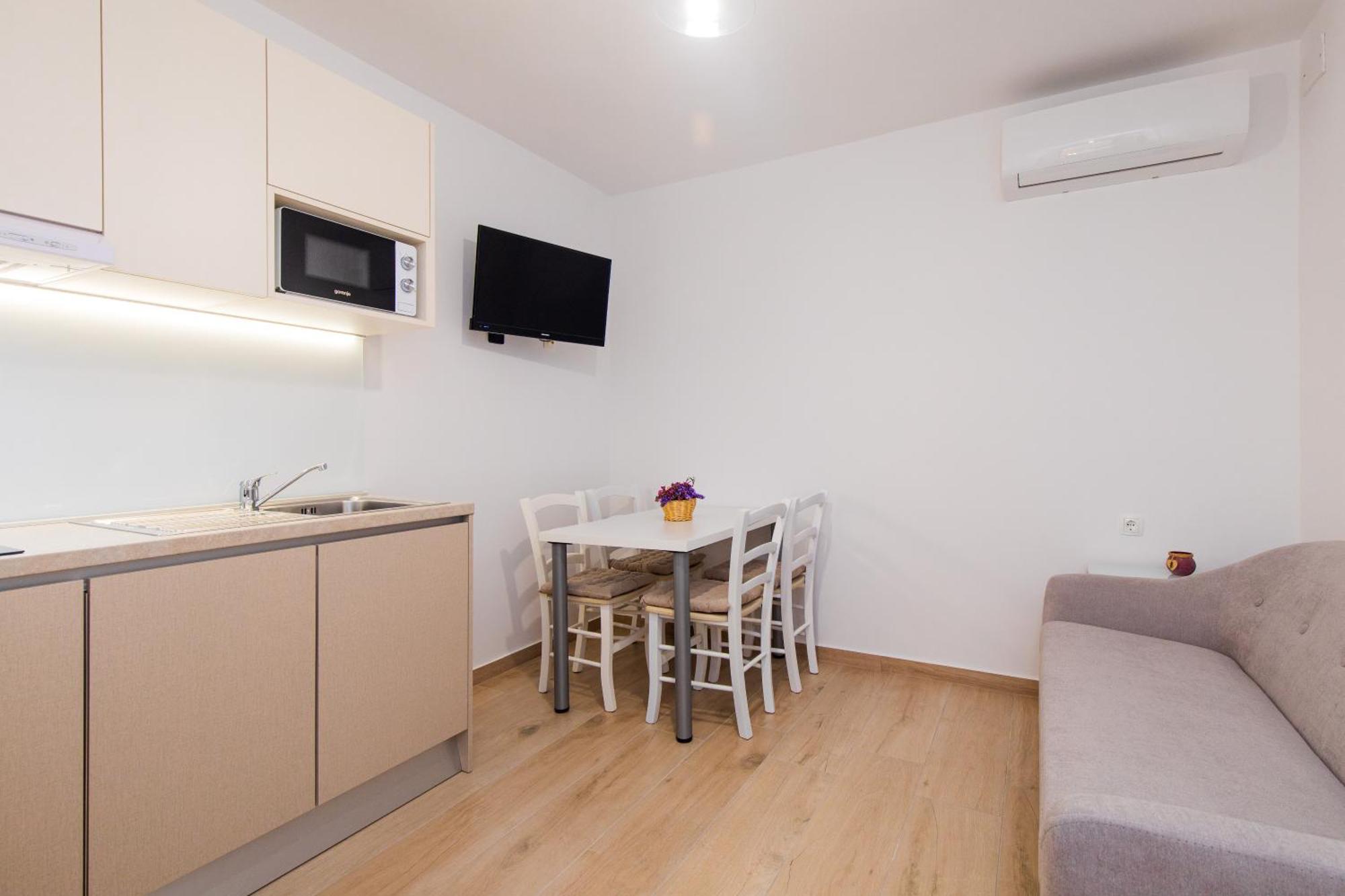 Apartmani Pina Krk Town Dış mekan fotoğraf